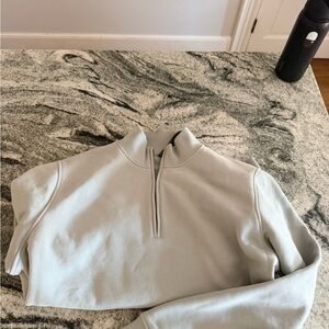 Vuori Men’s Seaside 1/4 Zip NWT  Soft Gray